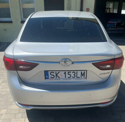 Toyota Avensis cena 69999 przebieg: 132000, rok produkcji 2016 z Chorzów małe 29